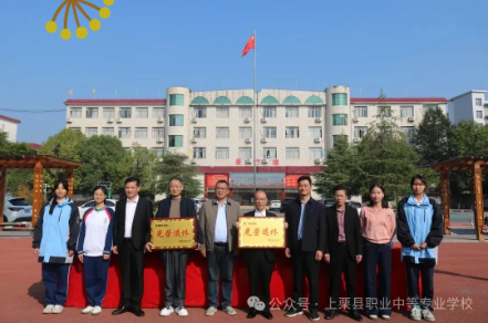 IMG_7858.JPG IMG_7858.JPG